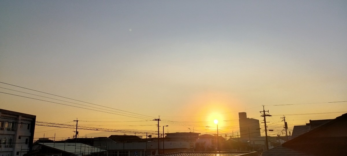 都城市（2023/10/16）今朝は晴れてます😊（東の空）②