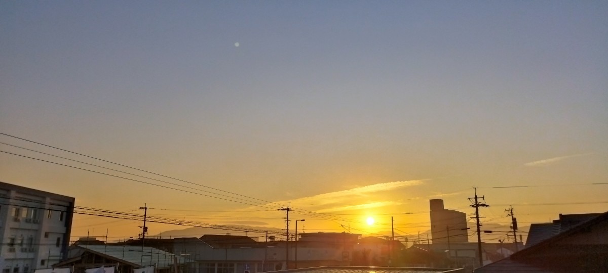 都城市（2023/10/12）今朝は晴れてます😊（東の空）②