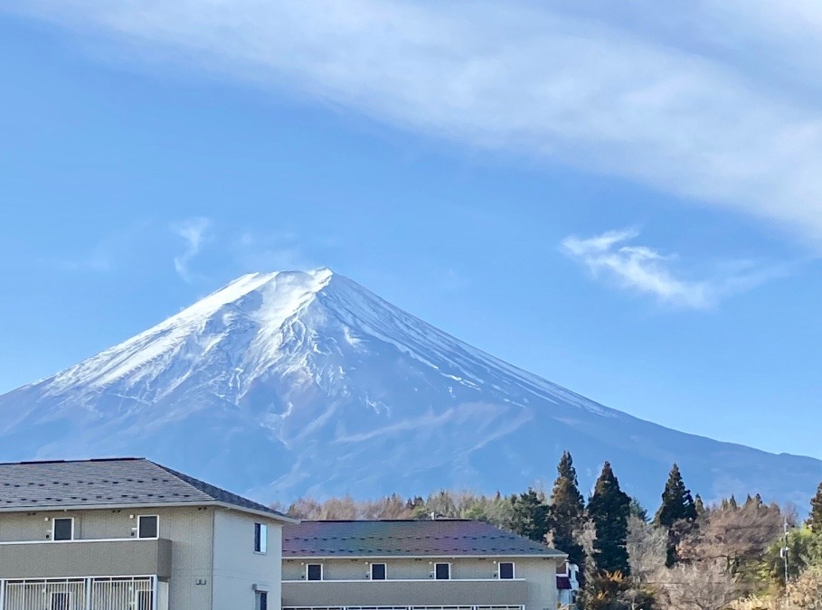 富士山いろいろ　富士山駅ホームからの富士山