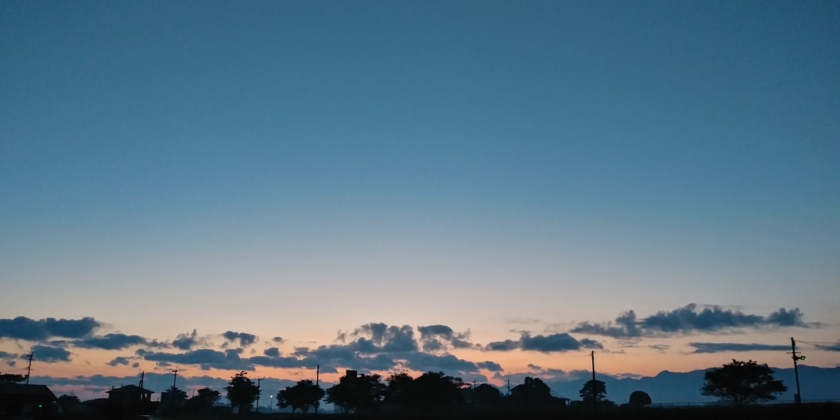 都城市（2024/5/11）今朝の朝焼け😊（東の空）①