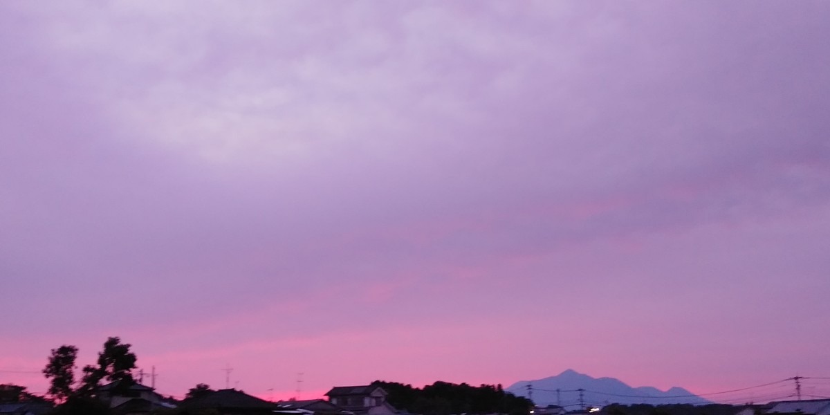 都城市（2024/5/20）今日の霧島😊（西の空）