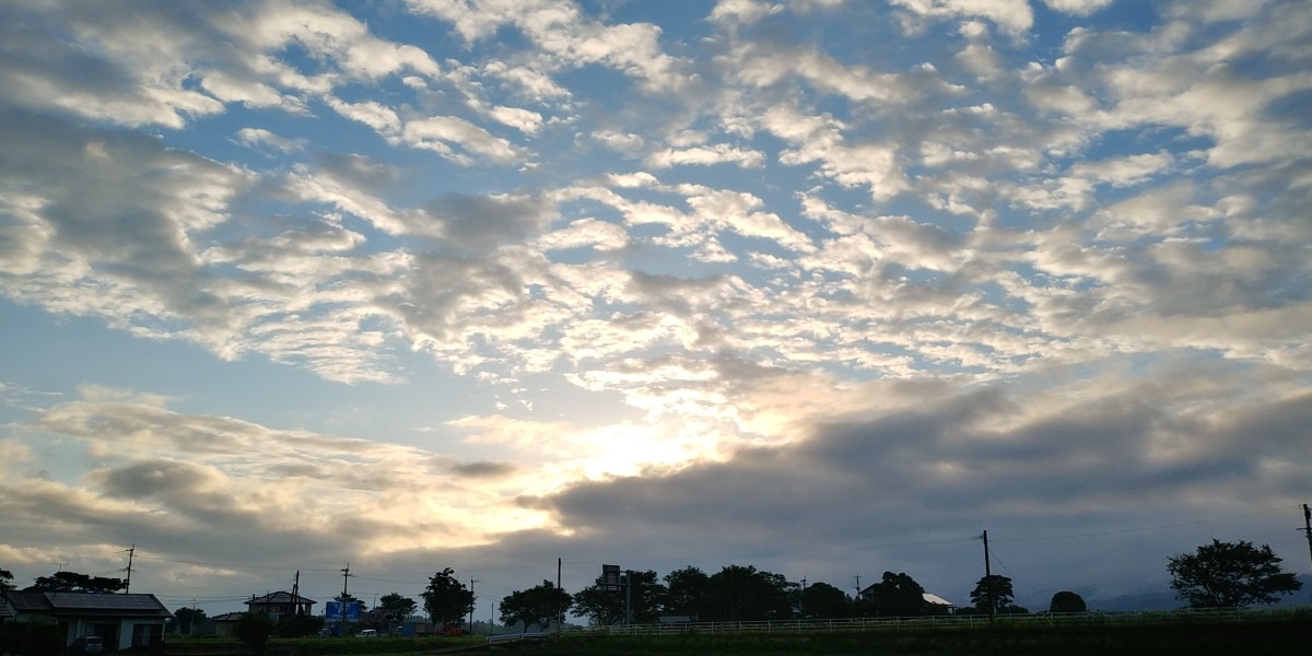 都城市（2024/6/13）今朝は晴れ？です😅（東の空）①