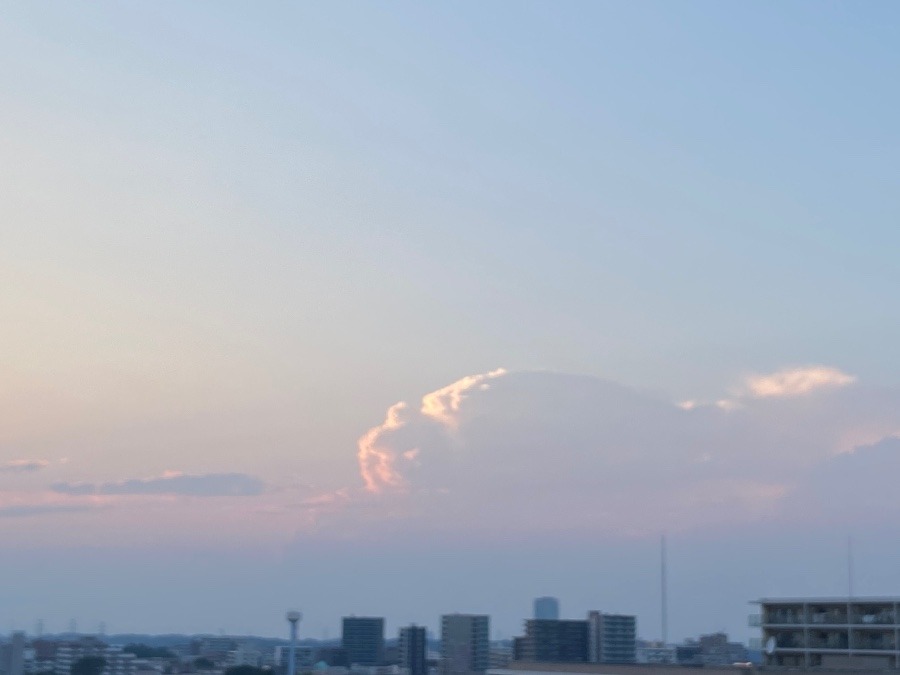 自然って素晴らしい　美しい　壮大な空間と雲