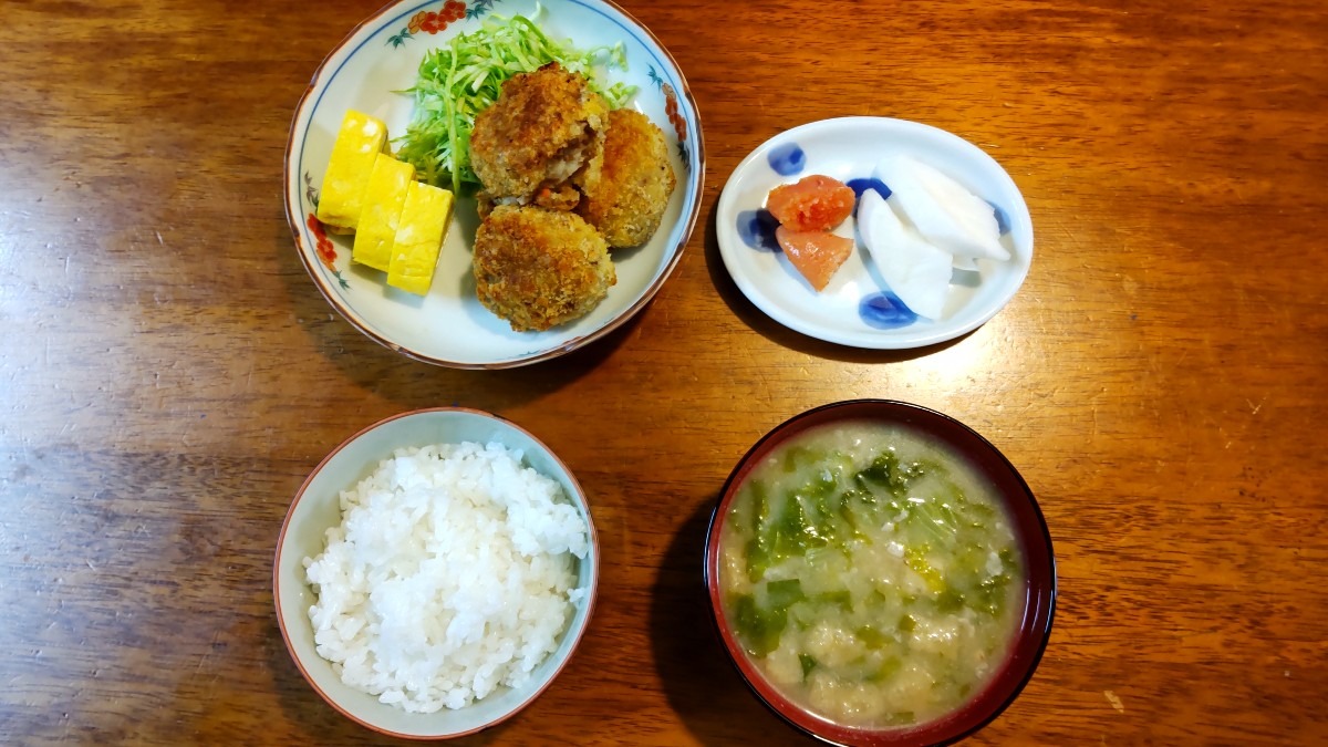 実家での朝ご飯